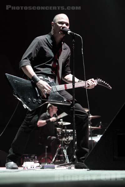 DANKO JONES - 2010-09-20 - PARIS - Bercy - 